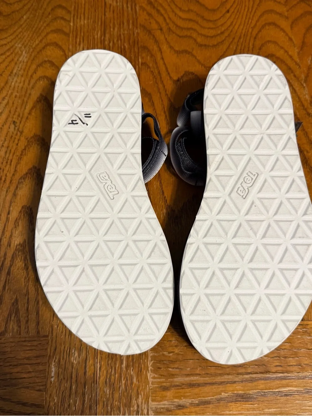 Teva Women's Original Universal Gradiate in Black White Sz 7 1134372